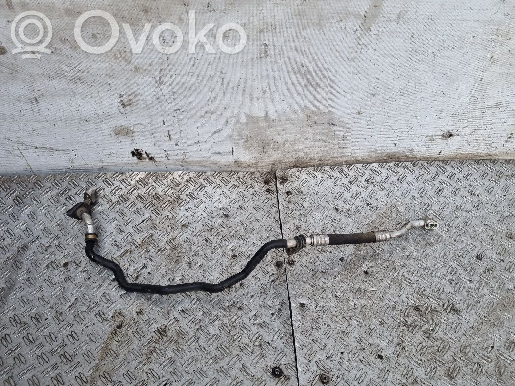 Volkswagen Touareg I Manguera/tubo del aire acondicionado (A/C) 