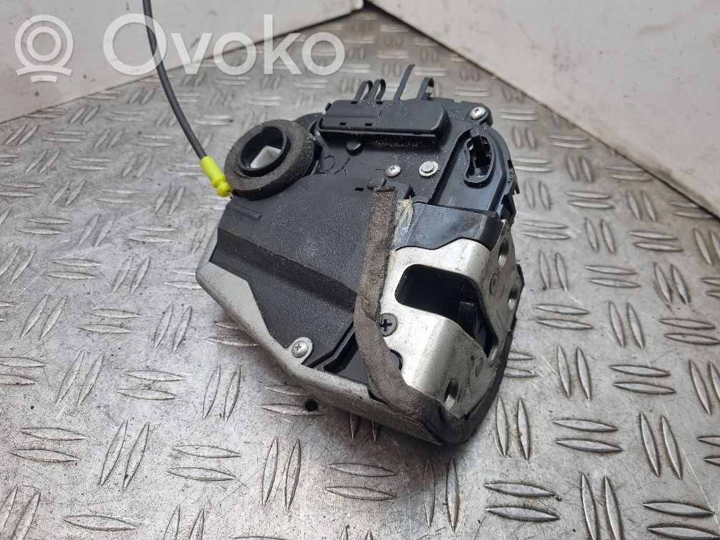 Toyota Yaris Задний замок 