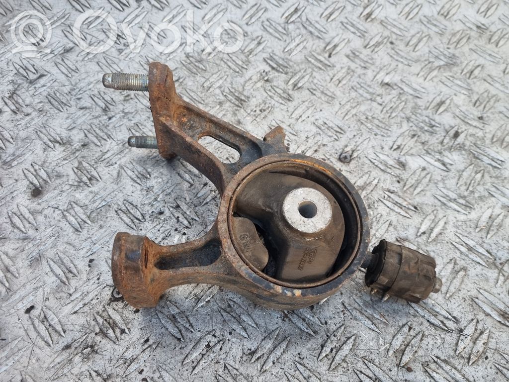 Toyota Avensis T270 Engine mount bracket 