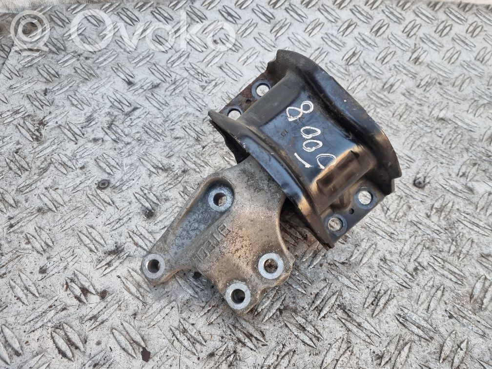 Peugeot 508 Engine mount bracket 