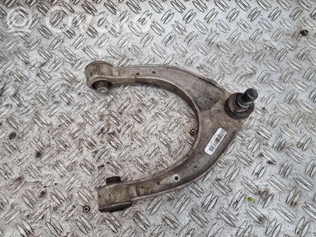 BMW 5 F10 F11 U veida svira 