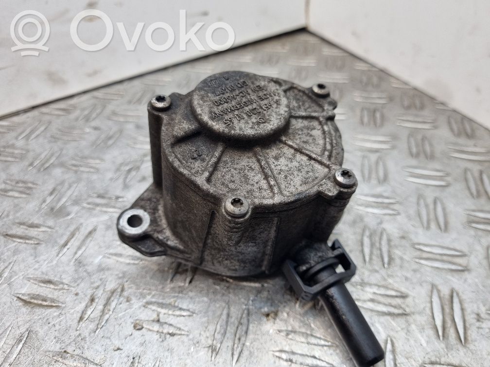 Mercedes-Benz C W204 Vacuum pump 