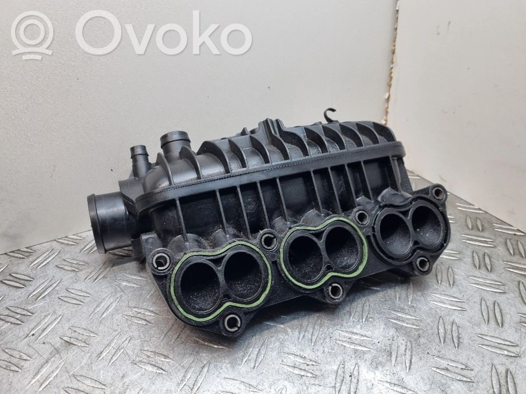 Ford Fiesta Kolektorius įsiurbimo 
