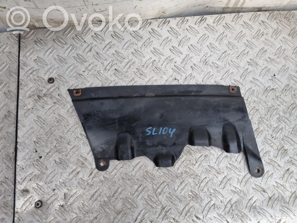 BMW 1 E82 E88 Osłona środkowa podwozia 