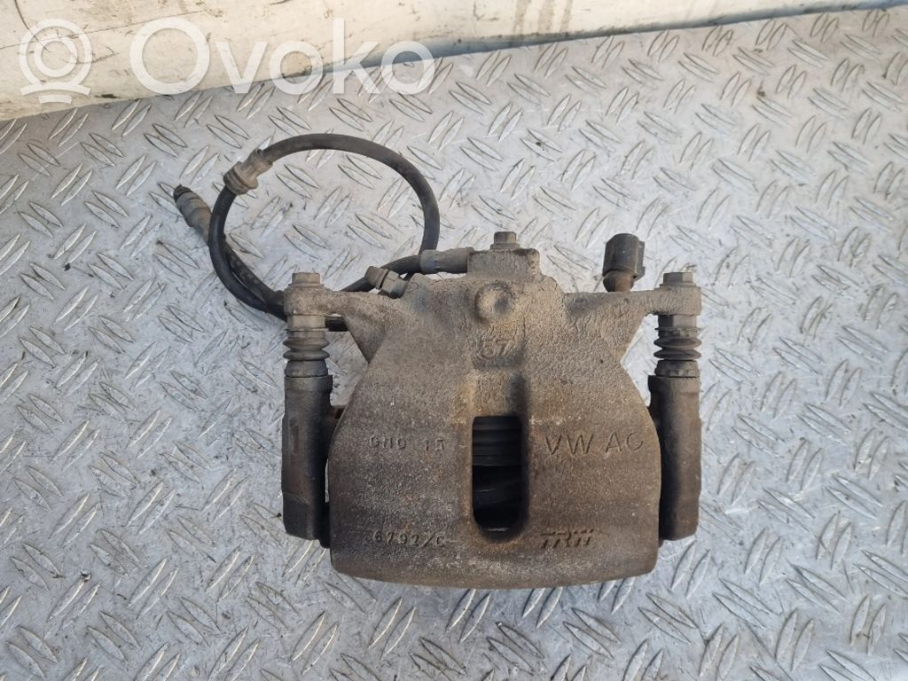 Zacisk hamulcowy przedni   5521C