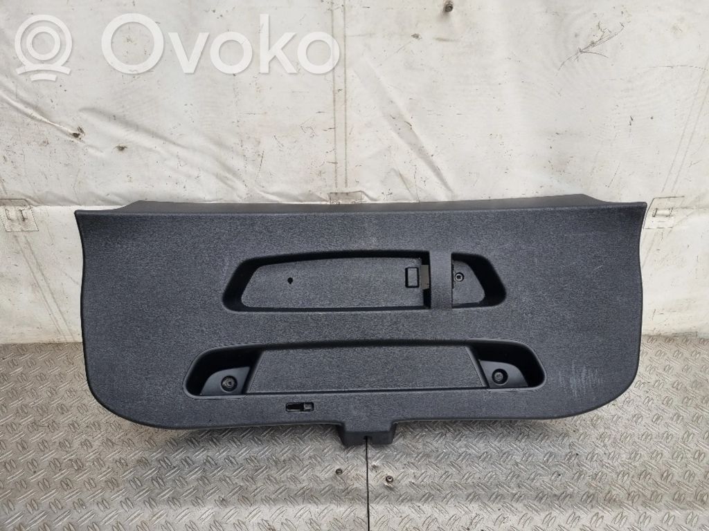 BMW X1 E84 Bagāžnieka dekoratīvā apdare 