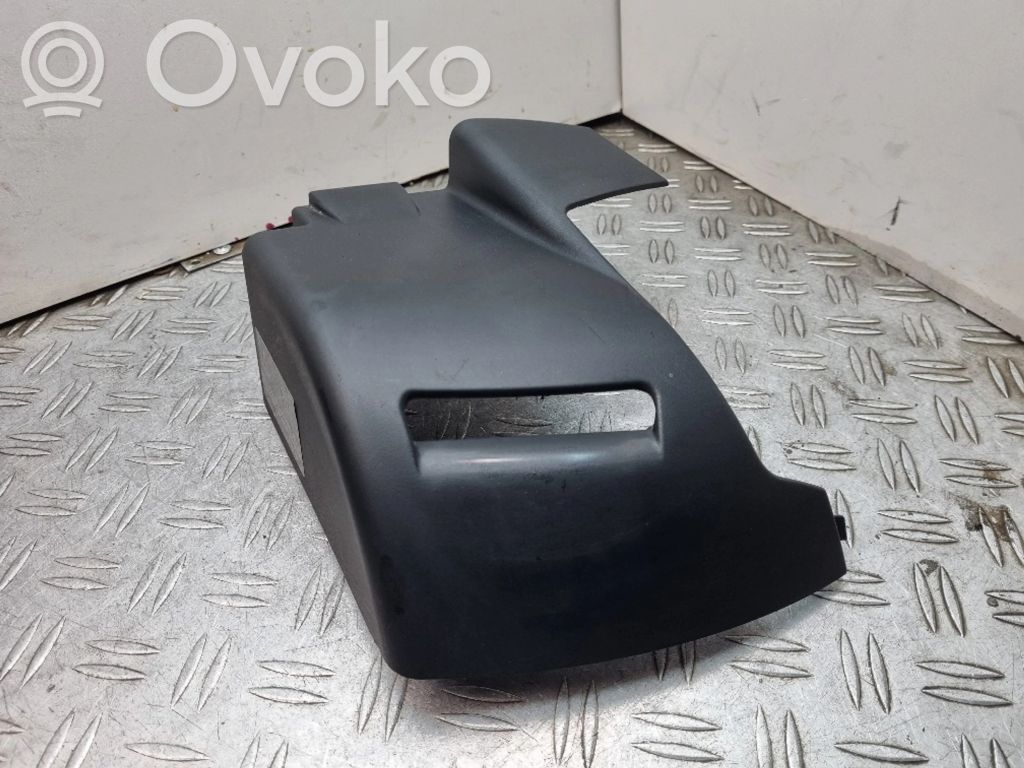BMW X3 E83 Seat belt trim 