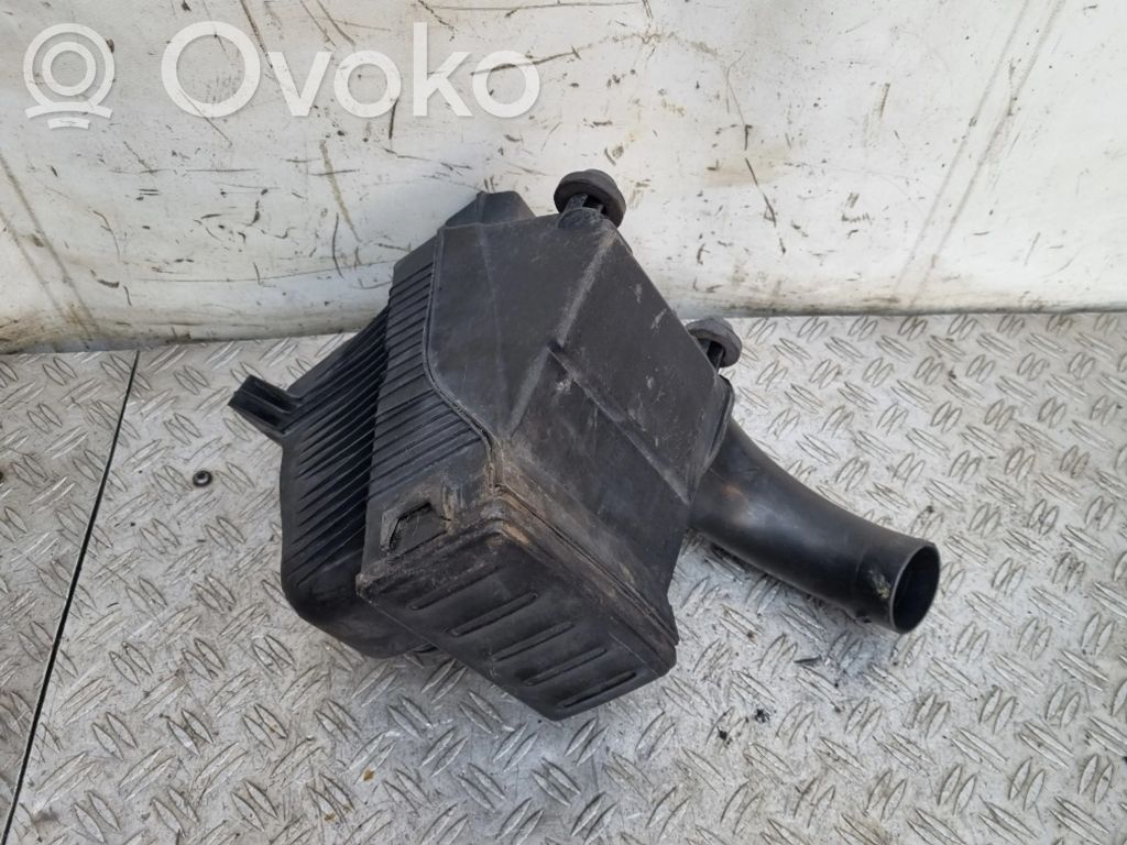 Nissan Micra Air filter box 