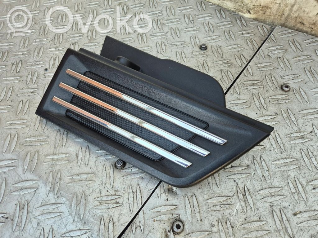 Dodge Nitro Lokasuojan ritilä 