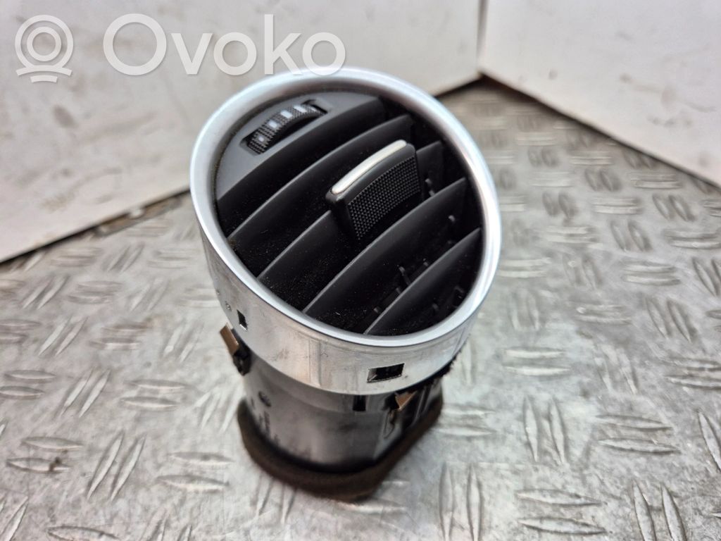 Audi A4 S4 B7 8E 8H Garniture, panneau de grille d'aération latérale 