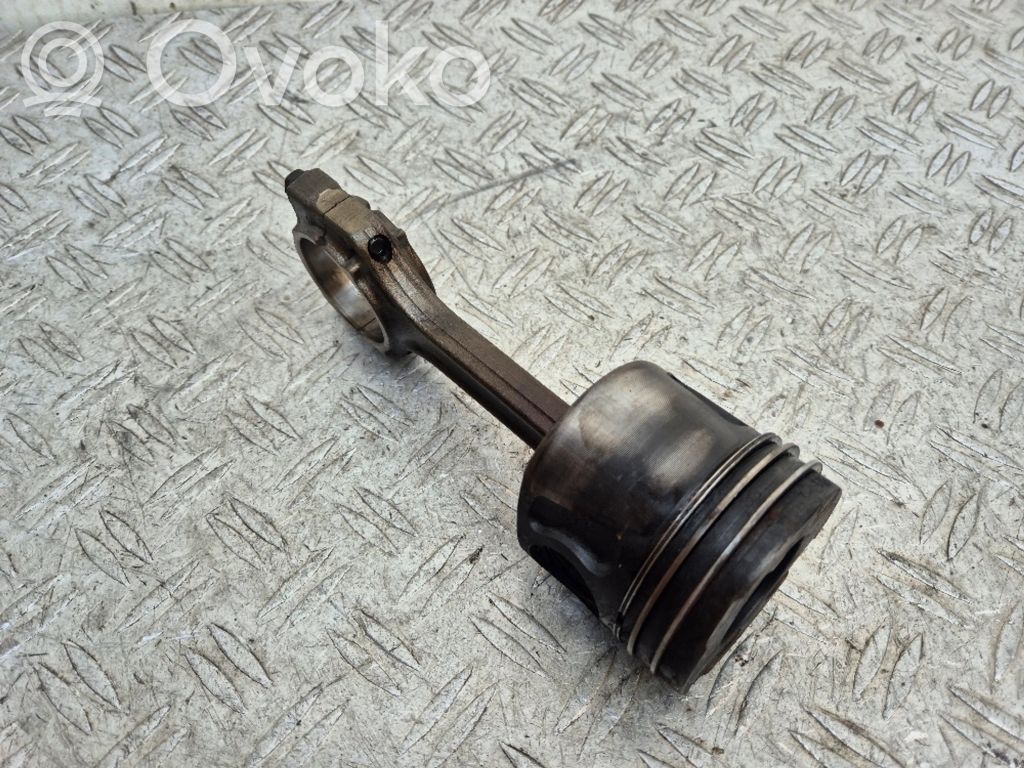 Opel Corsa D Piston with connecting rod 