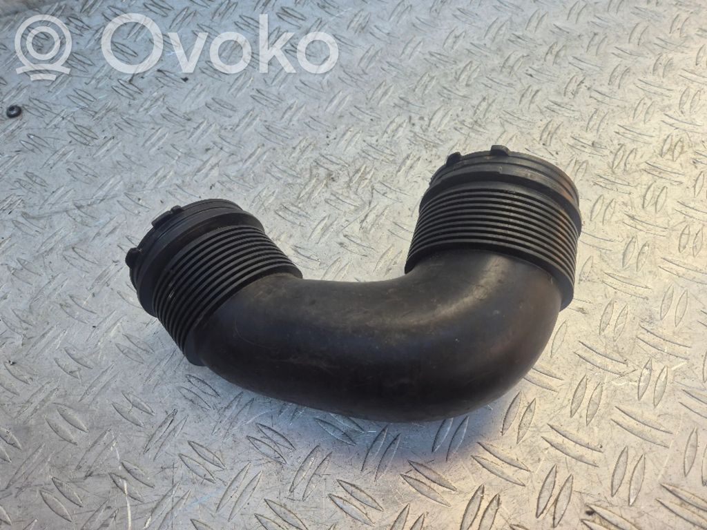 Audi Q7 4M Air intake duct part 