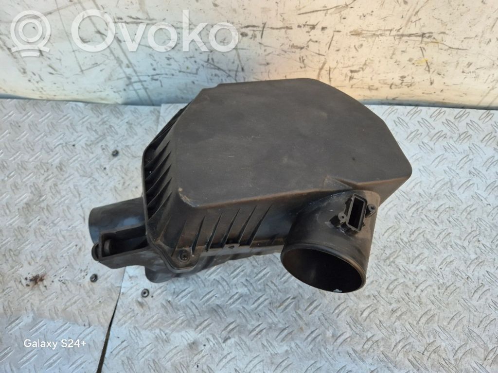 Opel Antara Air filter box 