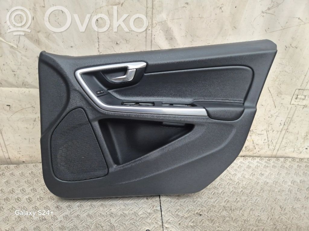 Volvo V60 Front door card panel trim 