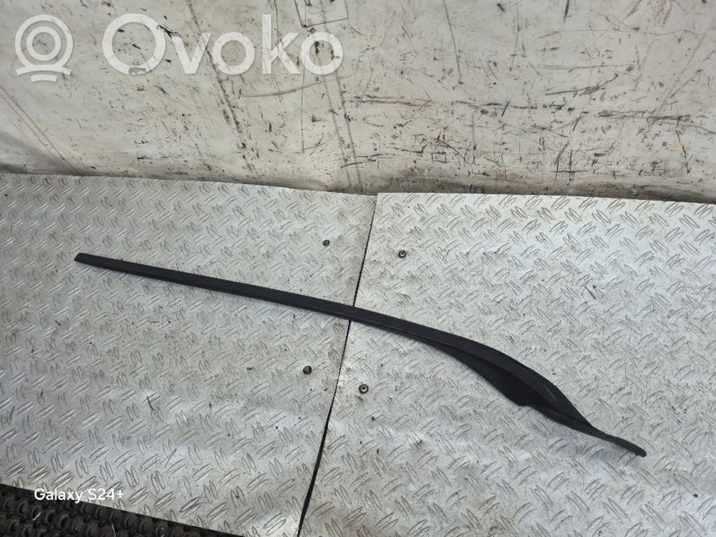 Volvo V60 Windshield trim 