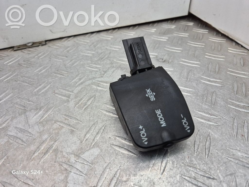 Ford Focus Sound control switch 