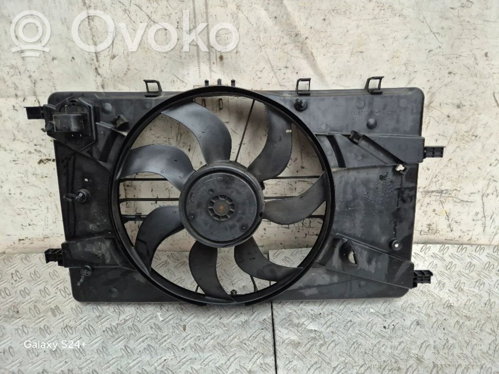 Opel Astra J Elektryczny wentylator chłodnicy 