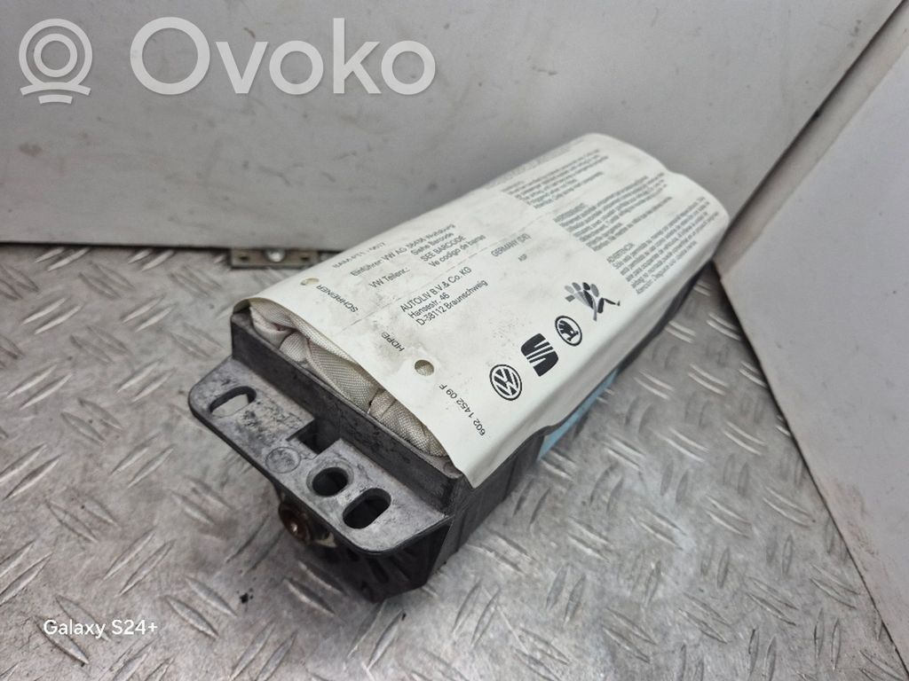 Skoda Octavia Mk2 (1Z) Keleivio oro pagalvė 