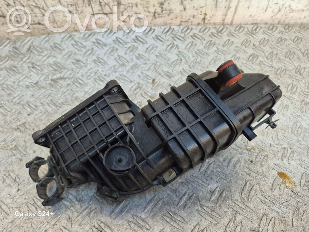 Volkswagen Golf Plus Air intake duct part 