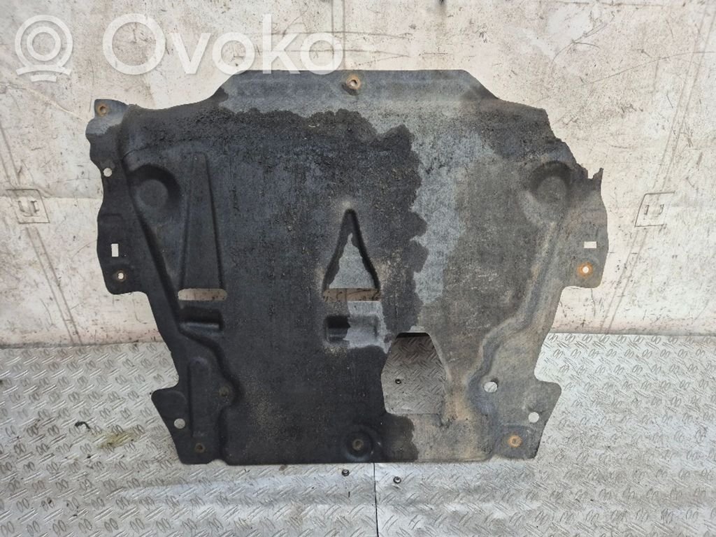 Volvo V60 Engine splash shield/under tray 