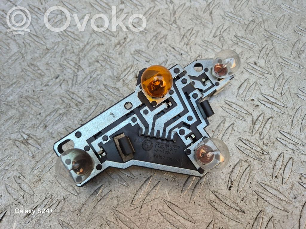BMW 1 E81 E87 Tail light bulb cover holder 