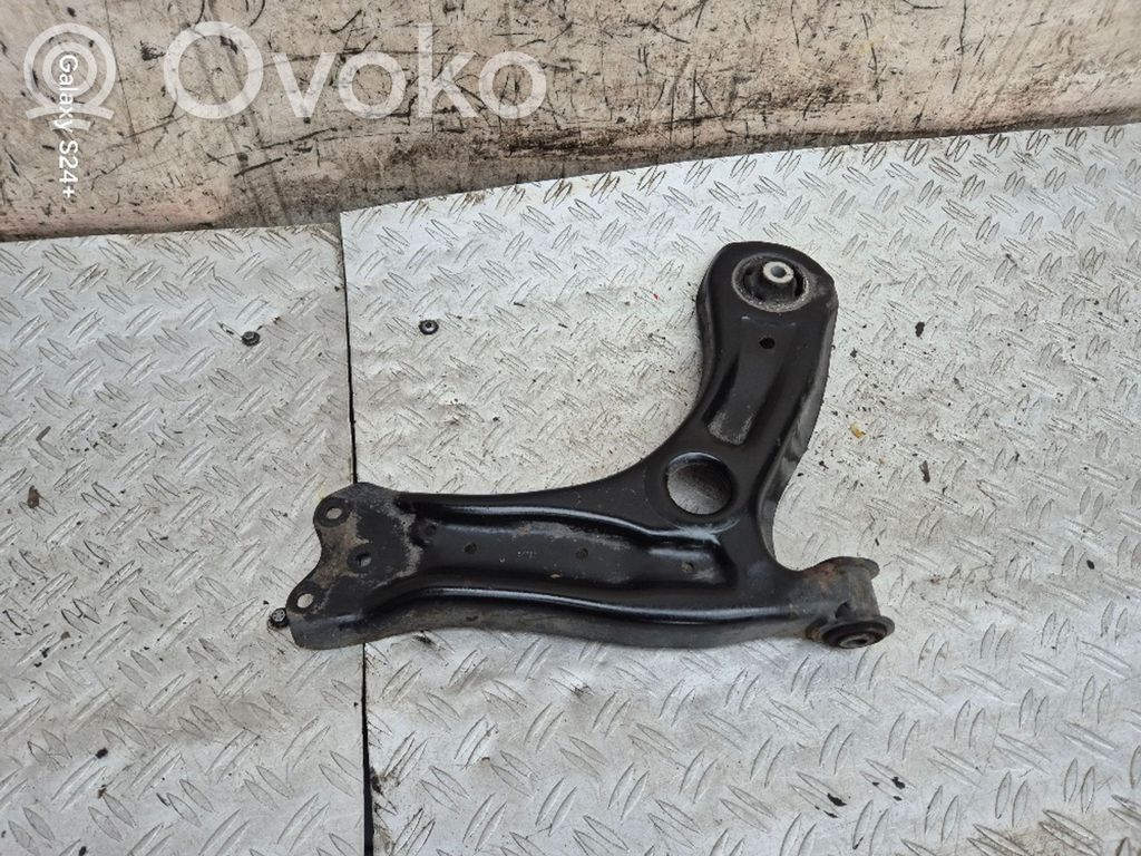 Volkswagen Polo V 6R Front lower control arm/wishbone 