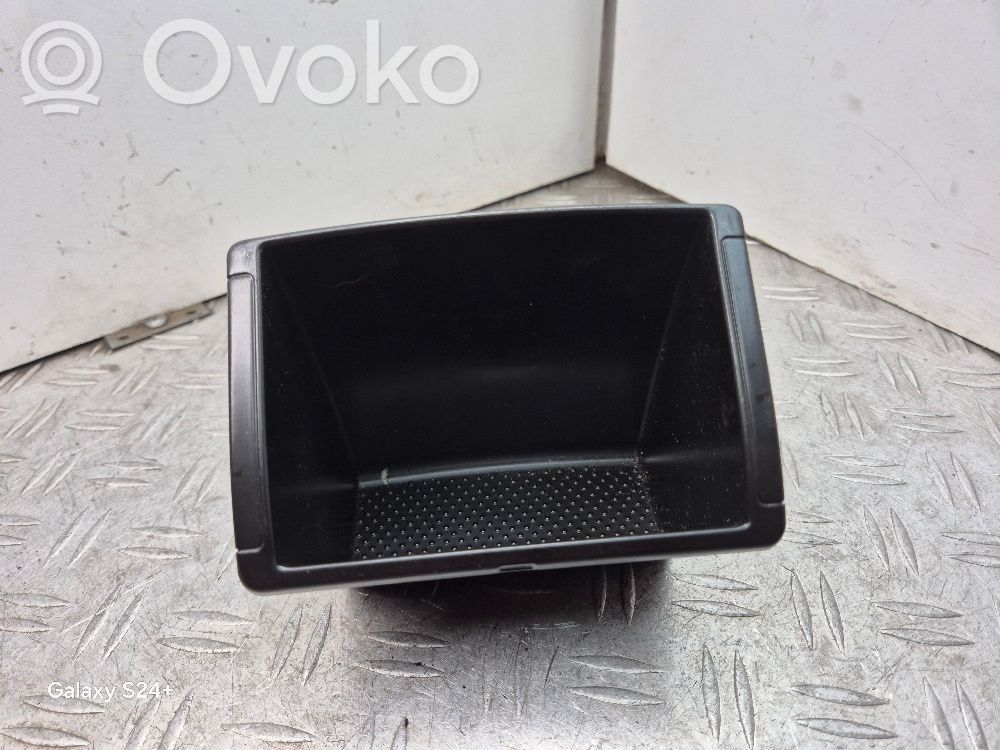 Skoda Octavia Mk2 (1Z) Schowek deski rozdzielczej 