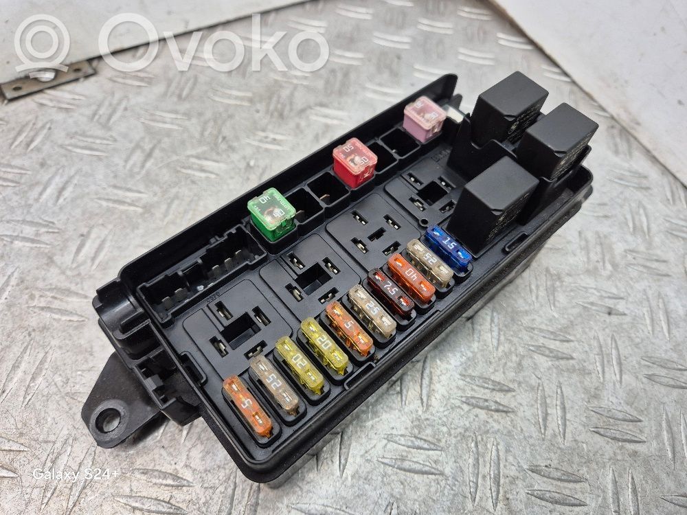 Mini One - Cooper Clubman R55 Fuse module 