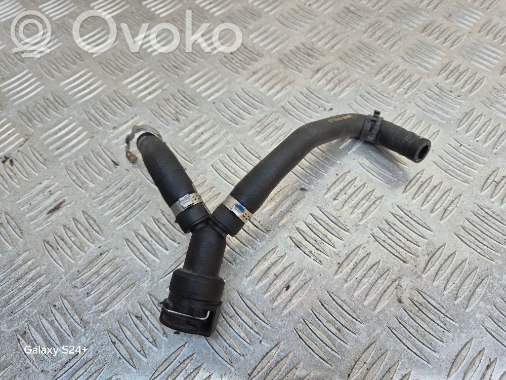 Peugeot 308 Engine coolant pipe/hose 