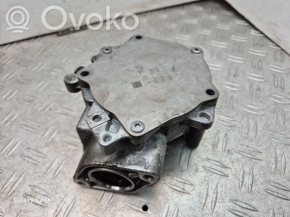 Volkswagen Golf VII Vacuum pump 