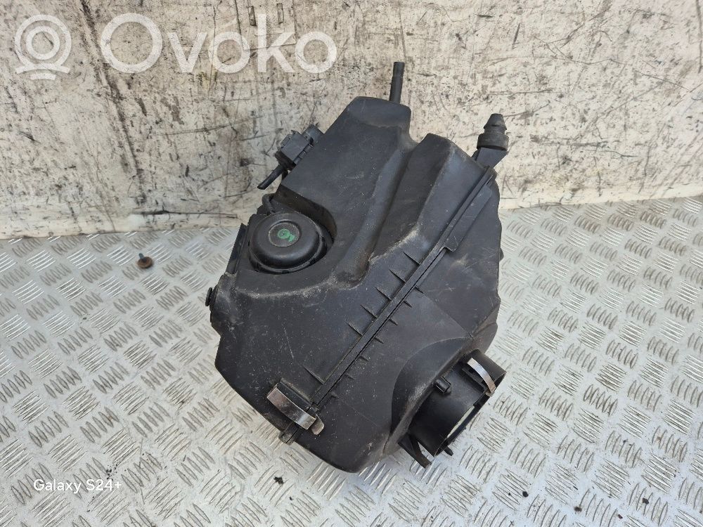 Audi A6 S6 C6 4F Air filter box 