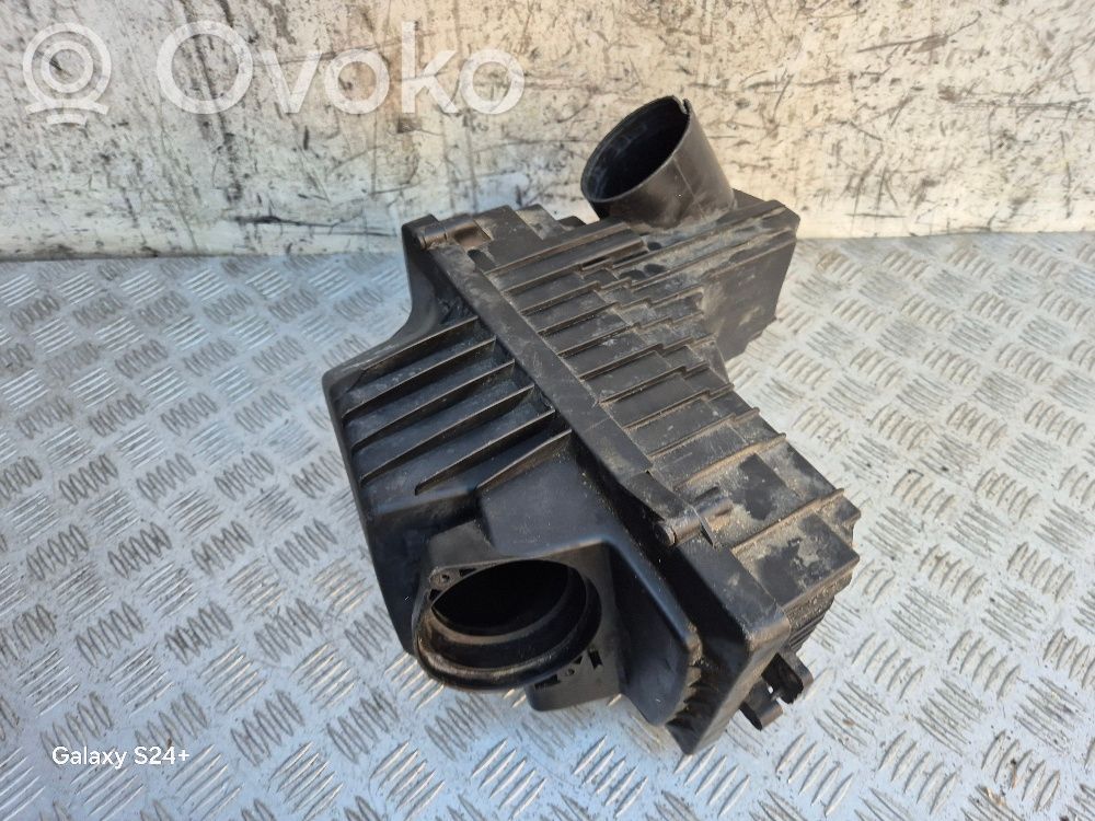 Citroen C5 Air filter box 