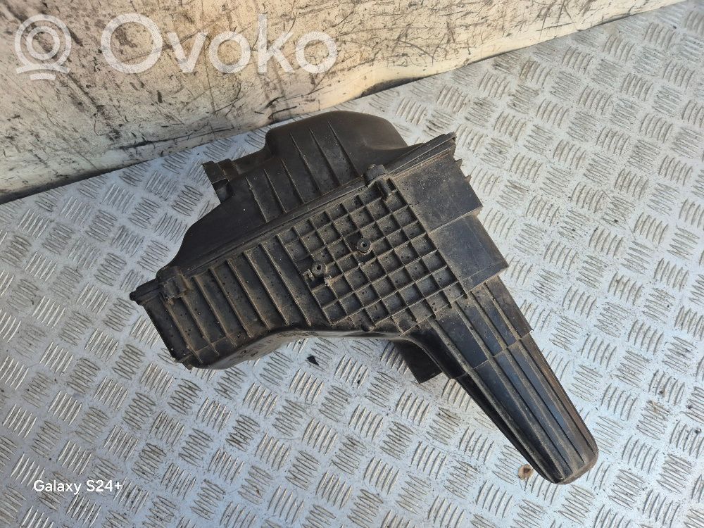 Citroen C5 Air filter box 
