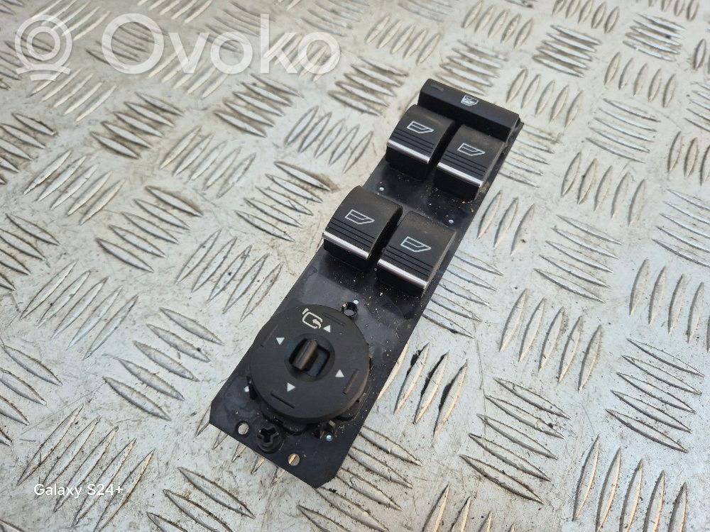 Ford B-MAX Electric window control switch 