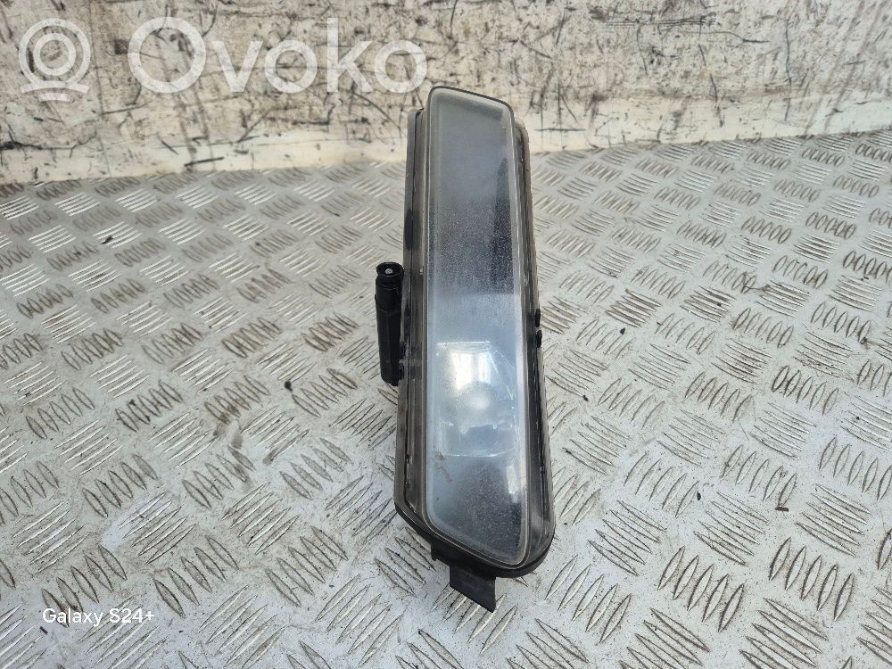 BMW 1 E82 E88 Miglas lukturis priekšā 