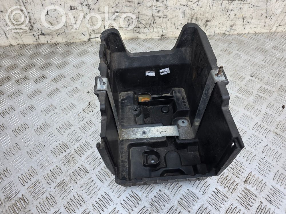 Ford B-MAX Akumulatora kaste 