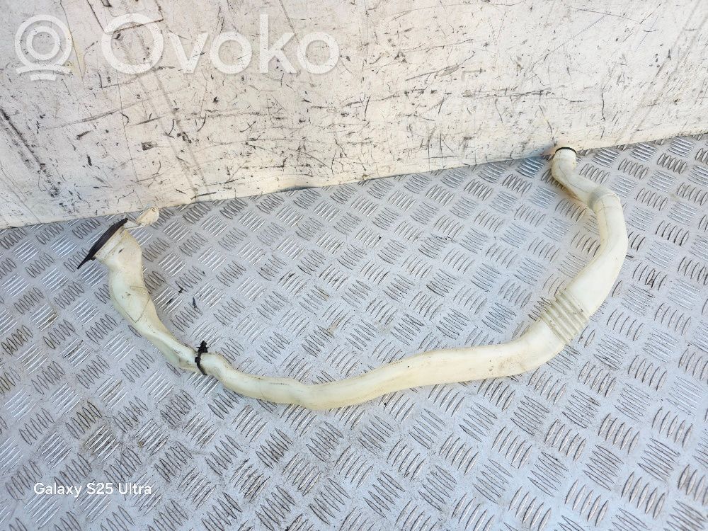 BMW 5 F10 F11 Window washer liquid tank fill tube 