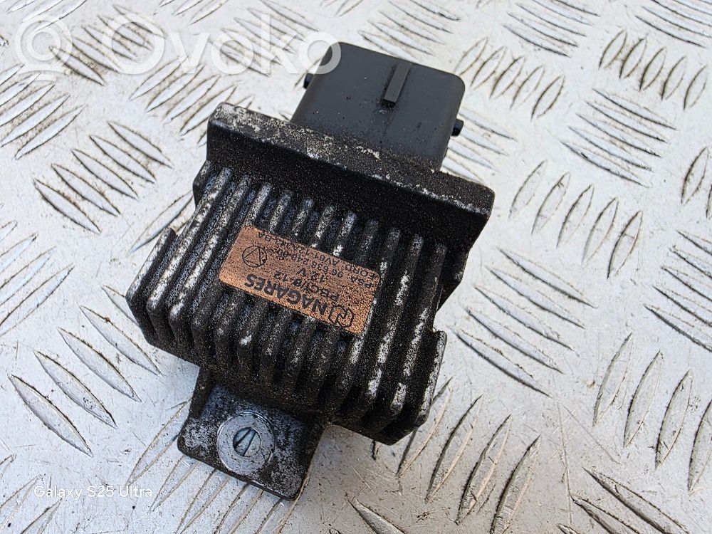 Peugeot 3008 I Glow plug pre-heat relay 