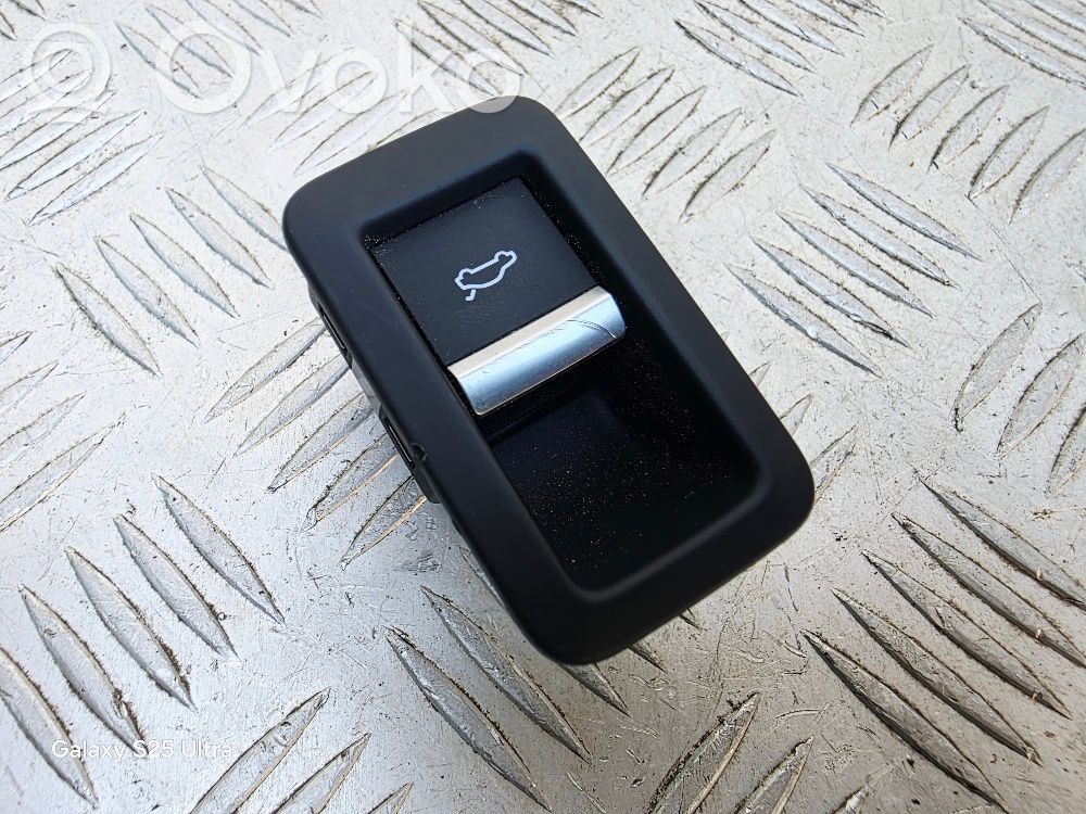 Audi Q5 SQ5 FY Tailgate opening switch 