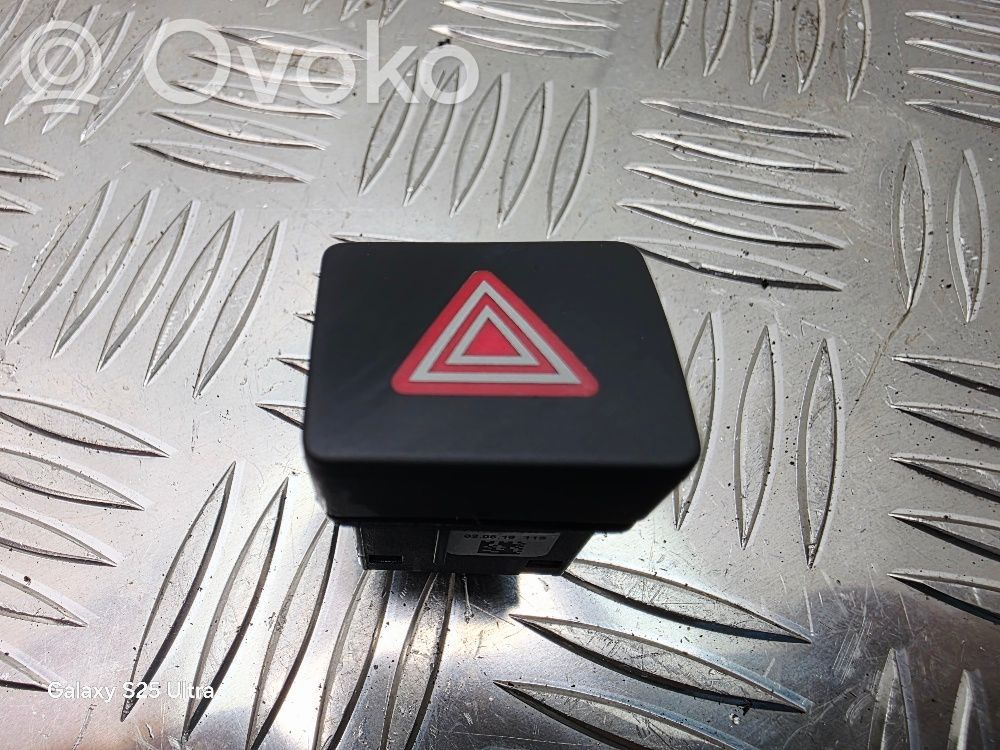 Audi A4 S4 B9 Hazard light switch 