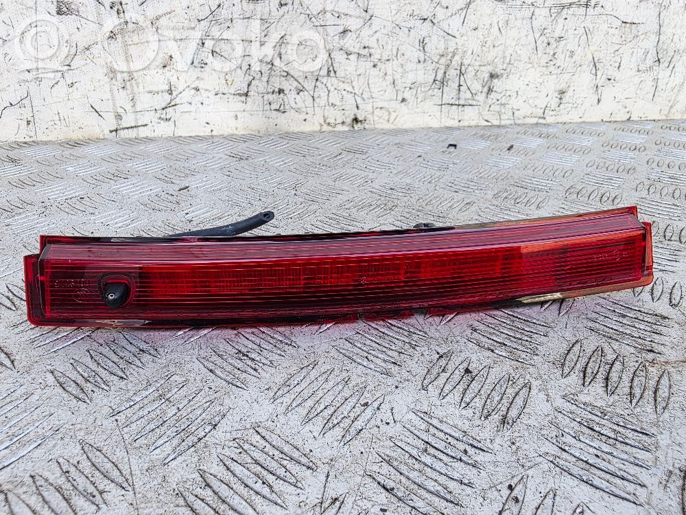 Renault Captur Third/center stoplight 
