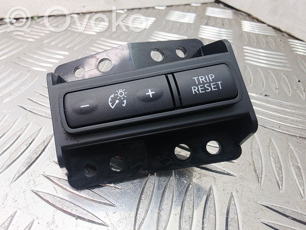 Nissan Qashqai Panel lighting control switch 
