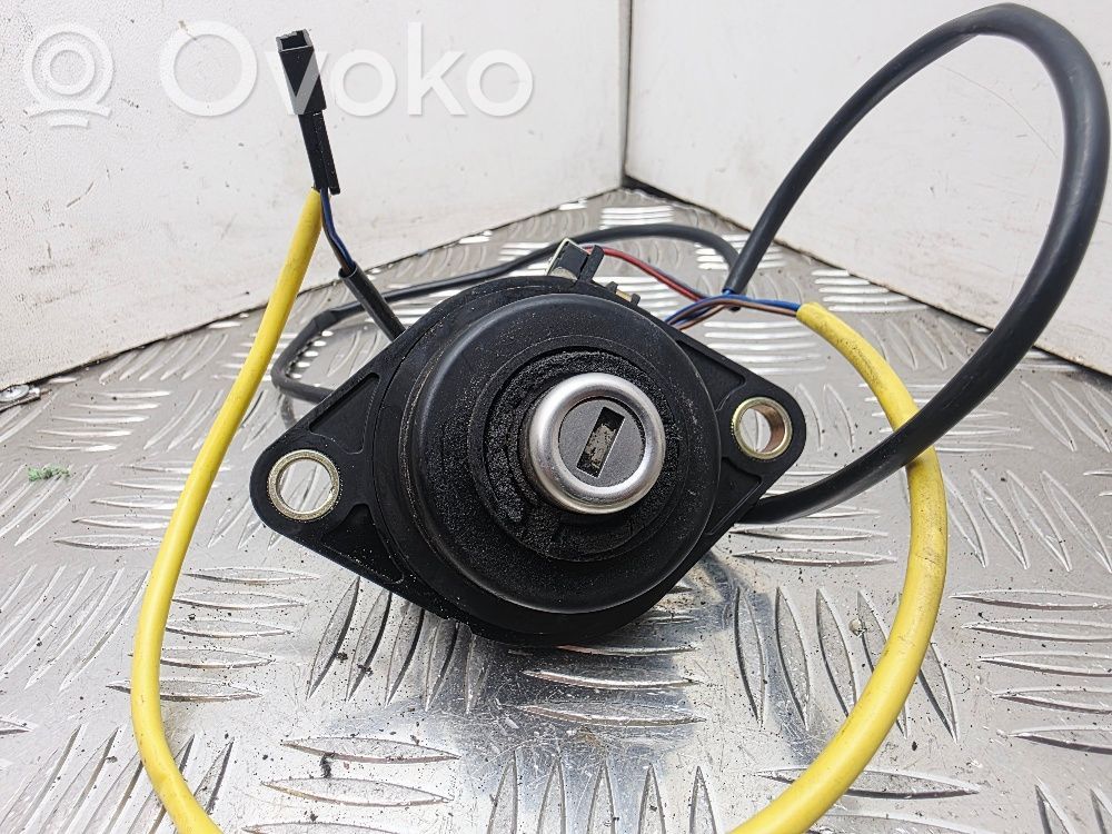 BMW 7 E38 Tailgate/trunk/boot lock/catch/latch 