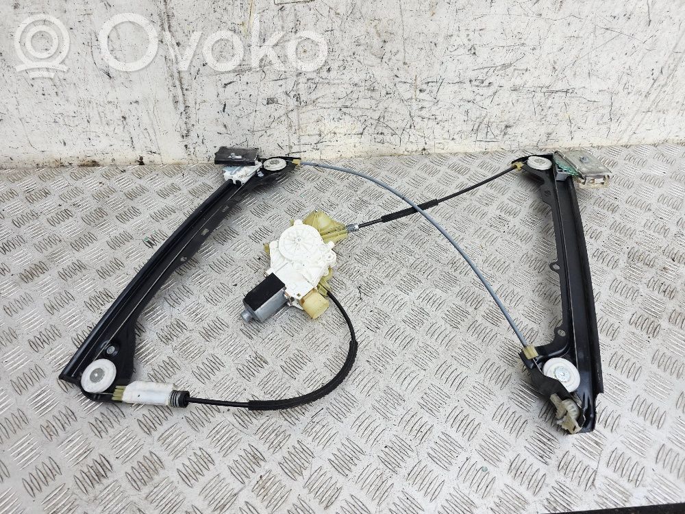 BMW 3 E92 E93 Front door window regulator with motor 