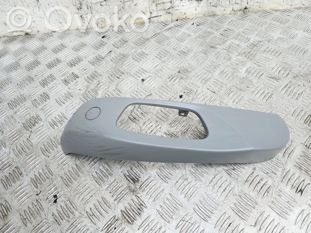 Osłona / Obudowa fotela przedniego pasażera   9113428