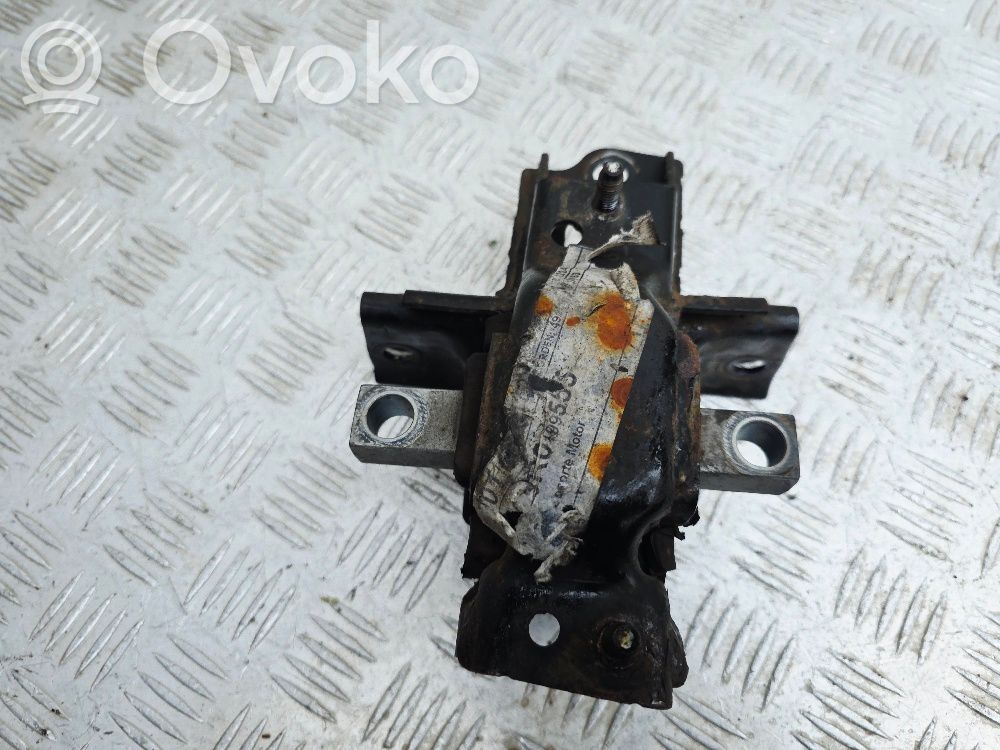 Seat Ibiza IV (6J,6P) Engine mount bracket 