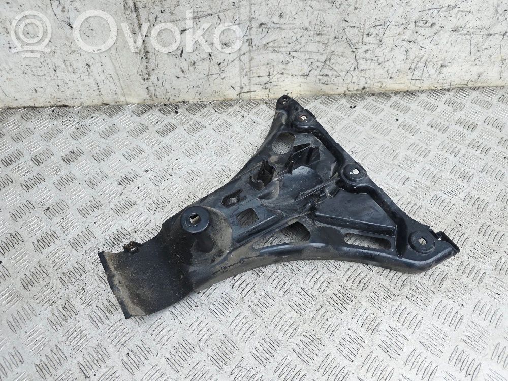 BMW 5 E60 E61 Galinis laikiklis bamperio 
