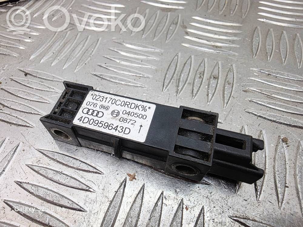 Audi A8 S8 D2 4D Airbag deployment crash/impact sensor 