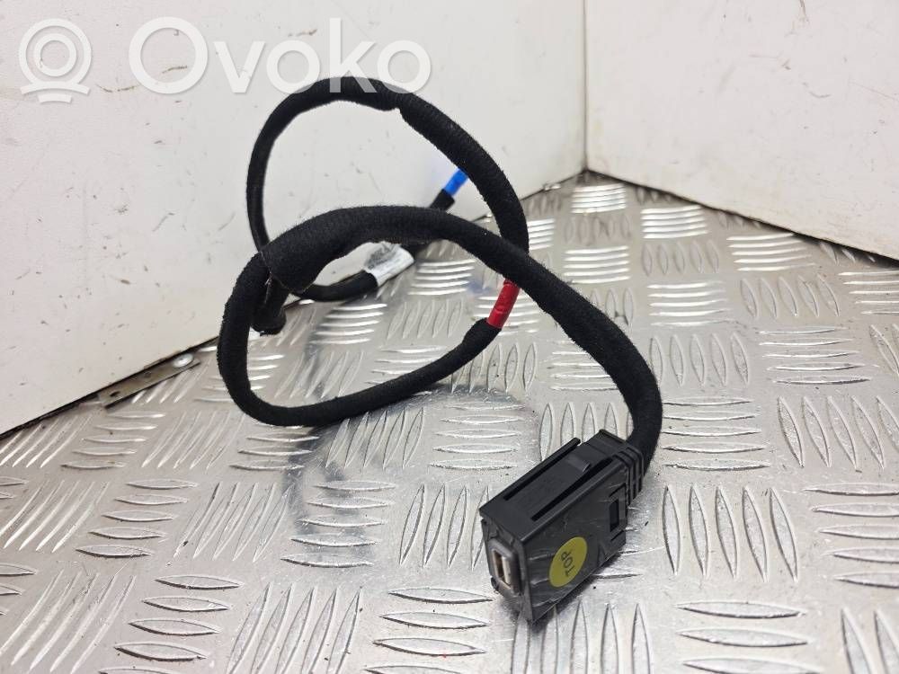 KIA Niro Enchufe conector USB 