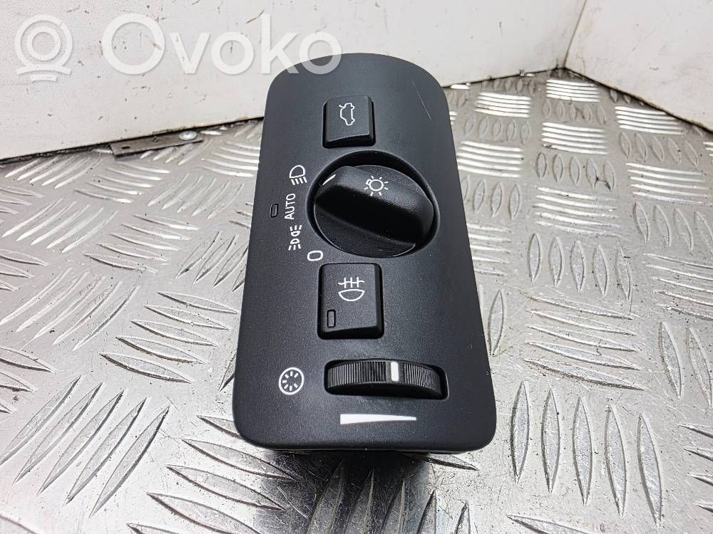 Volvo V40 Light switch 